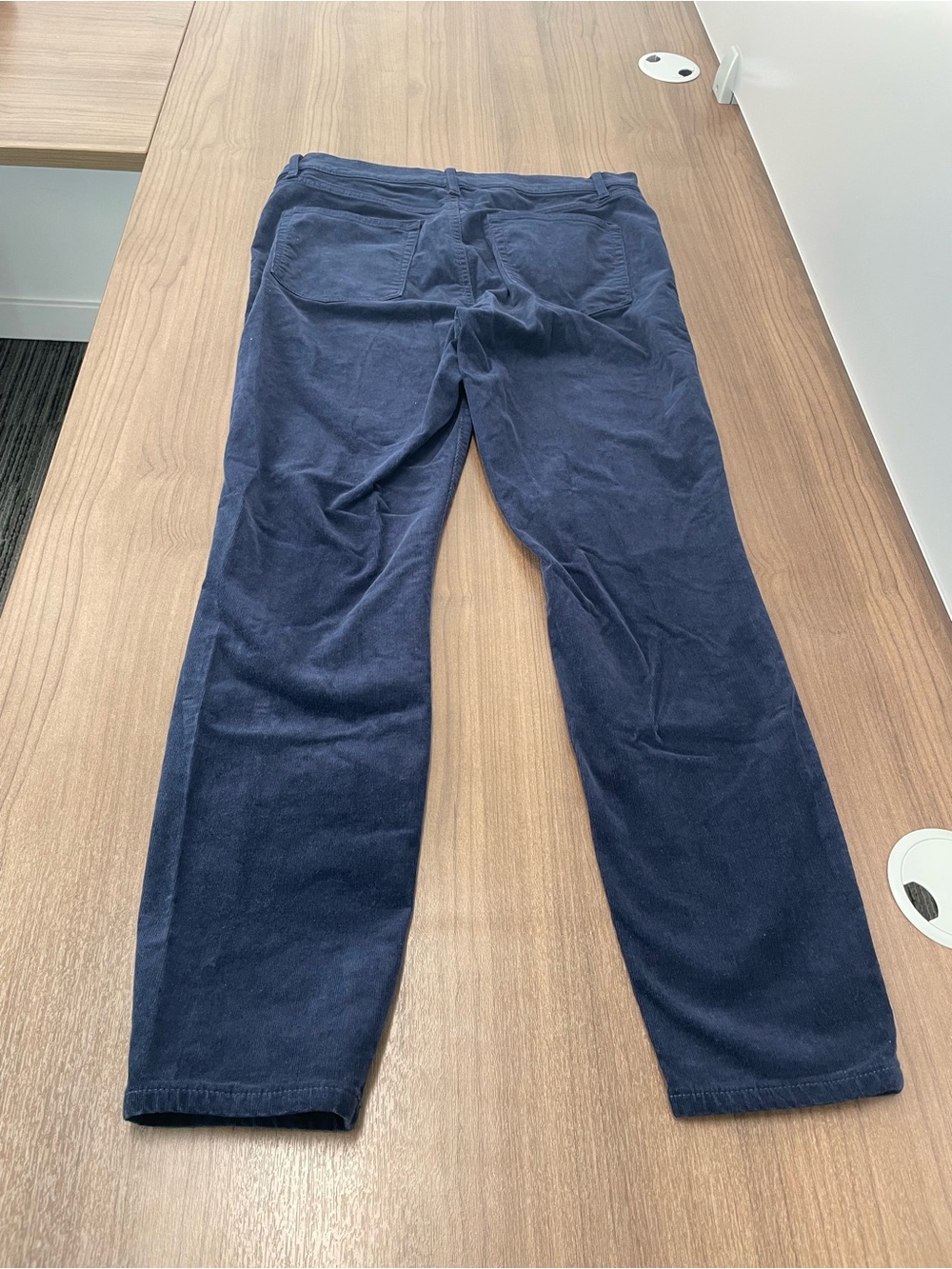 Women’s LOFT Skinny Corduroy Pants Navy Blue size 12 - Picture 9 of 9